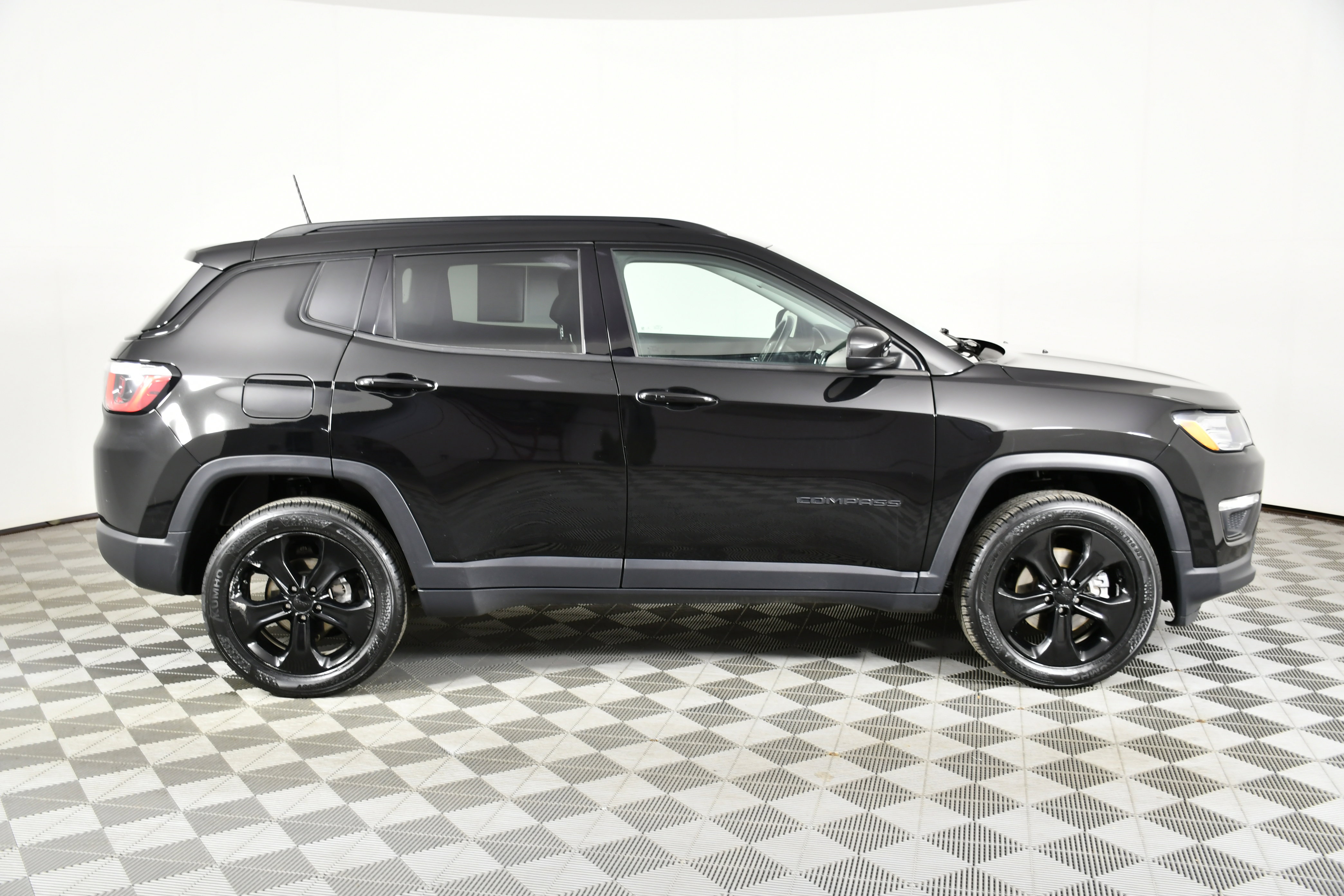 Used 2020 Jeep Compass Altitude image 5