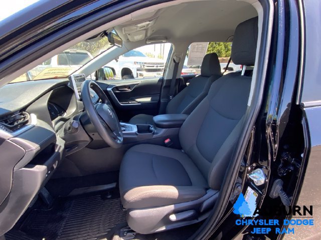 Used 2024 Toyota RAV4 LE AWD/4WD image 29