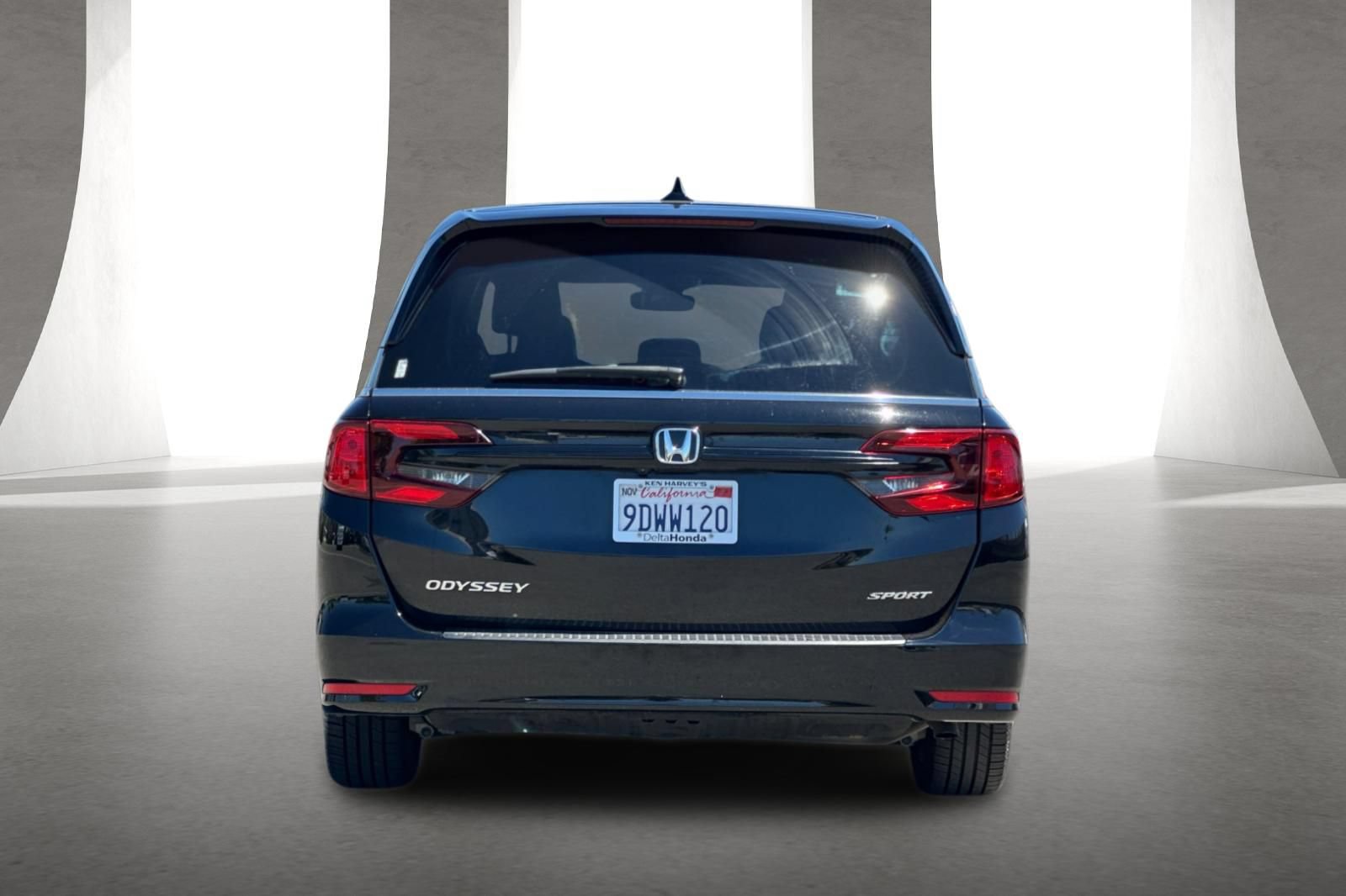 Used 2023 Honda Odyssey Sport image 5
