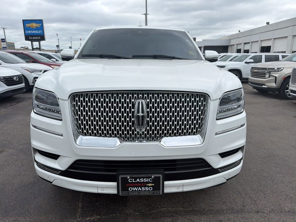 Used 2020 Lincoln Navigator Reserve w/ Equipment Group 208A Reserve AWD/4WD image 3