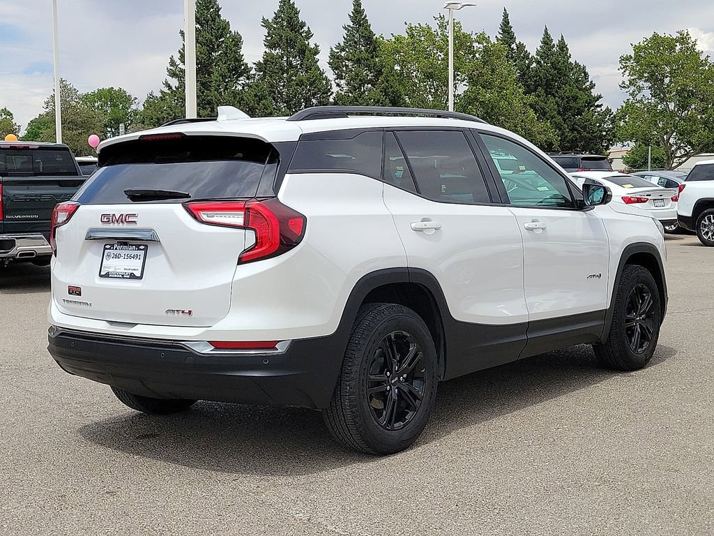 Used 2024 GMC Terrain AT4 w/ Tech Package AWD/4WD image 11
