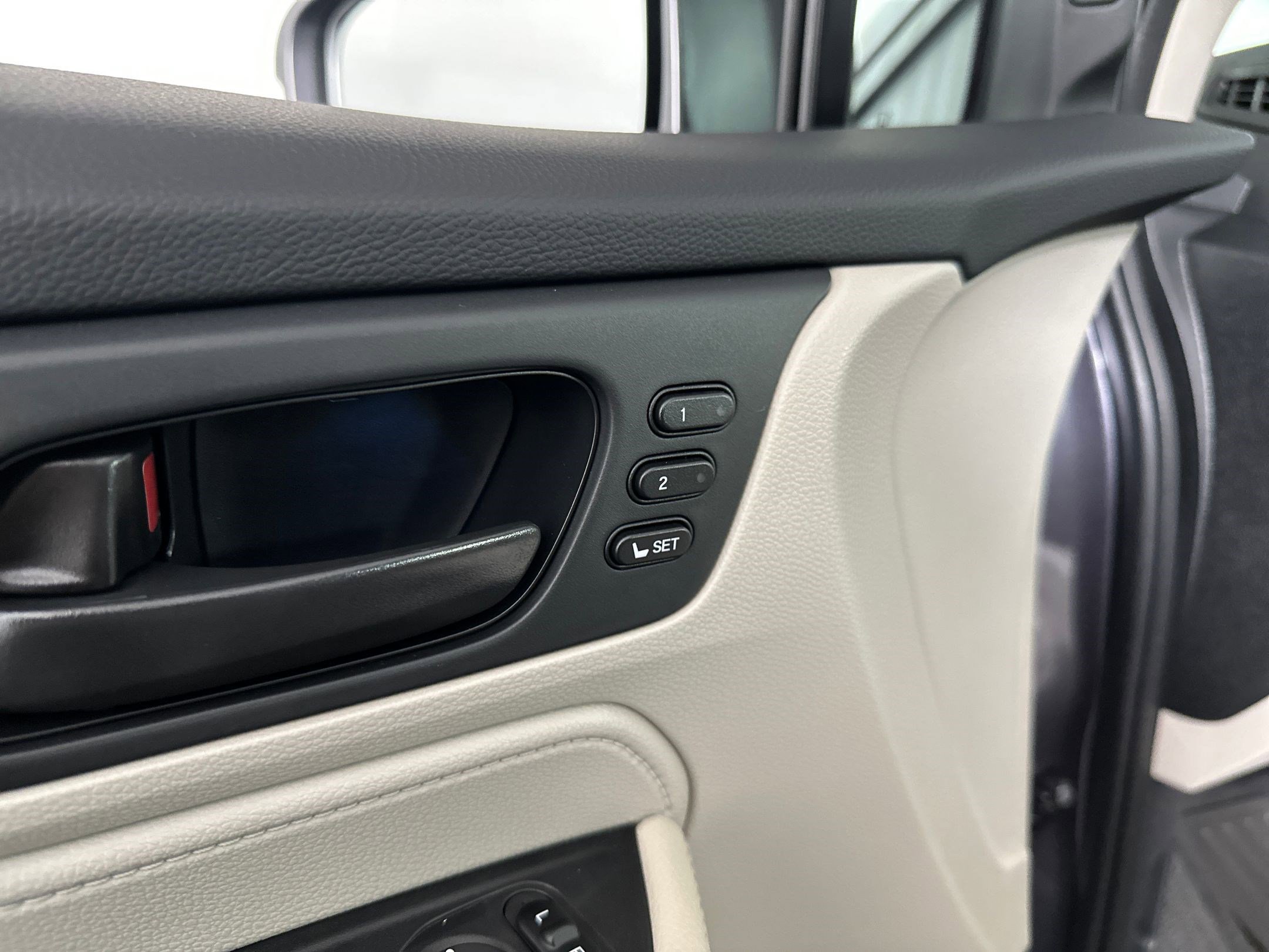 New 2026 Honda Odyssey EX-L image 23