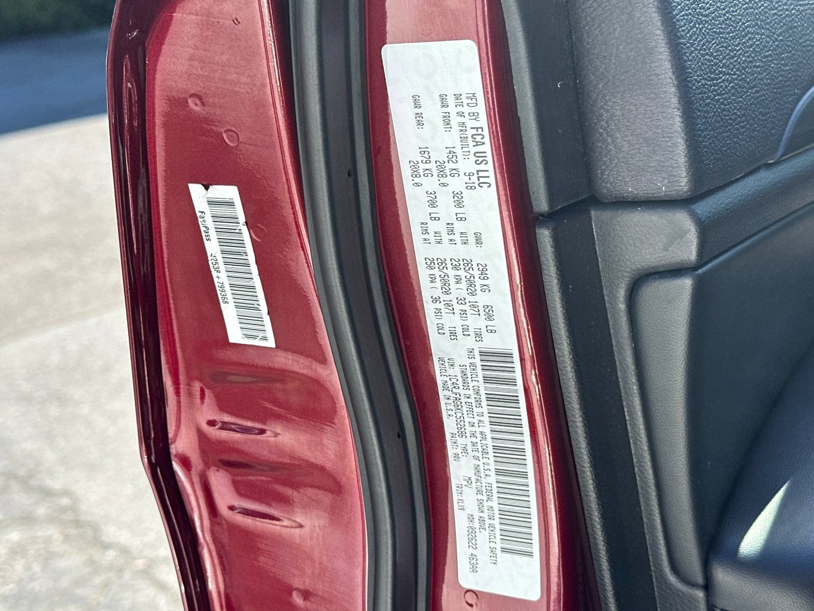 Used 2019 Jeep Grand Cherokee Altitude AWD/4WD image 29
