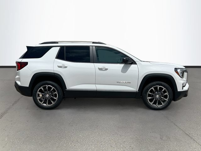 New 2026 GMC Terrain Elevation w/ Elevation Premium Package AWD/4WD image 3