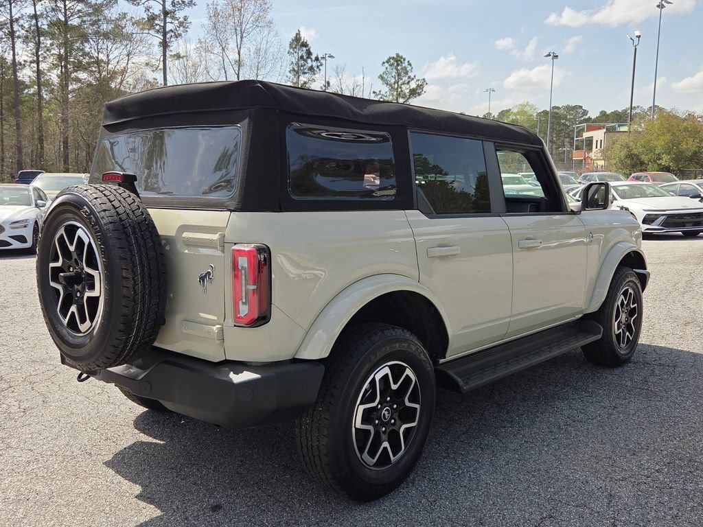 Used 2025 Ford Bronco Outer Banks image 12