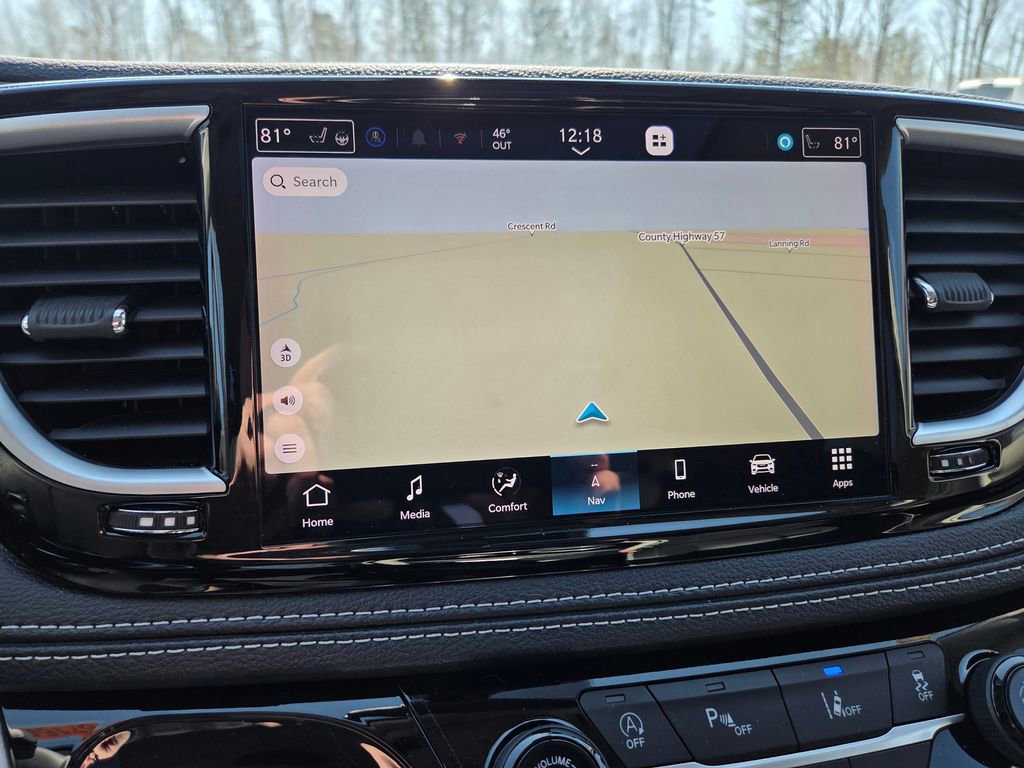 Used 2024 Chrysler Pacifica Limited image 4