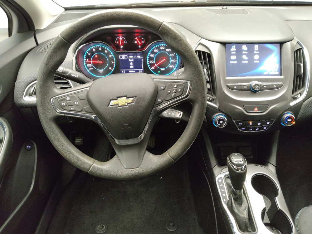 Used 2018 Chevrolet Cruze LT FWD image 22