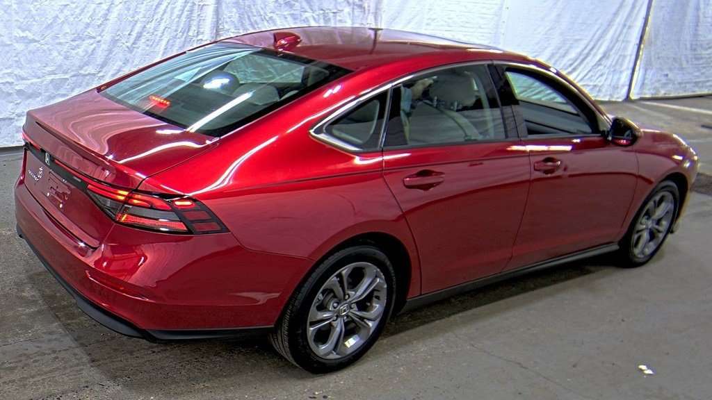 Used 2023 Honda Accord EX image 5