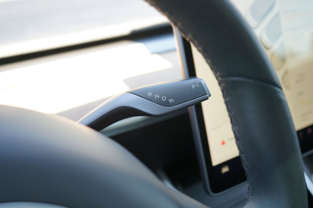Used 2020 Tesla Model 3 Standard Range Plus RWD image 22