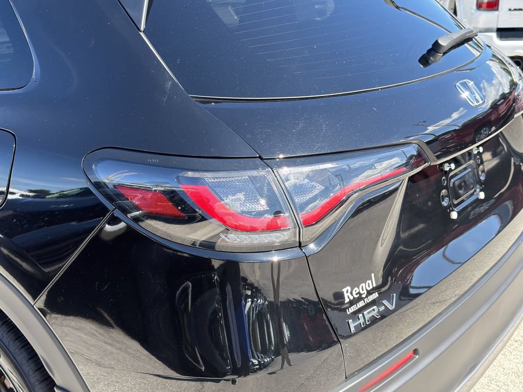 Used 2024 Honda HR-V Sport image 12