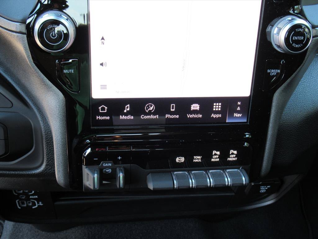 New 2026 RAM 2500 Tradesman AWD/4WD image 26
