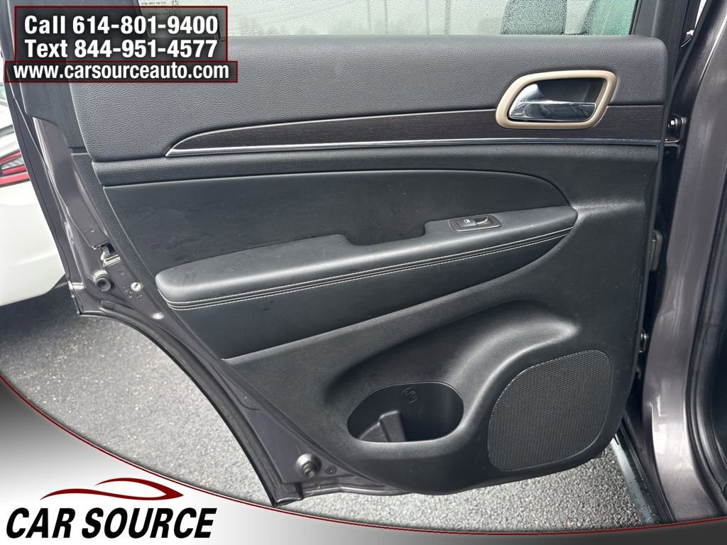 Used 2015 Jeep Grand Cherokee Limited w/ Trailer Tow Group IV image 33