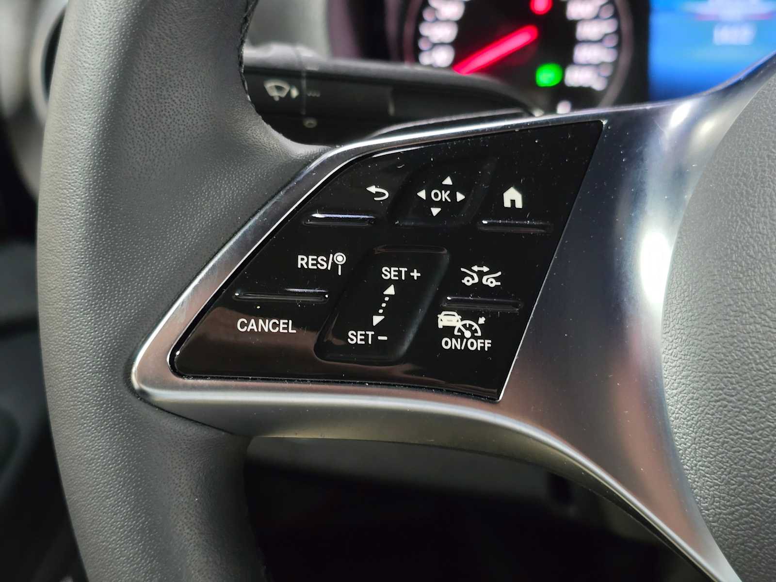 Used 2025 Mercedes-Benz Sprinter 2500 image 31
