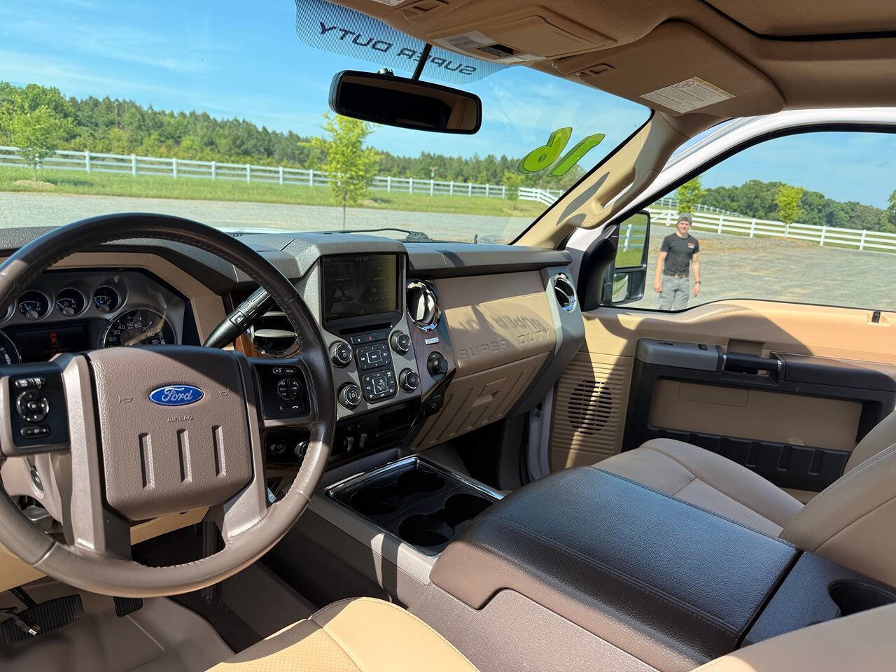 Used 2016 Ford F250 Lariat w/ Lariat Ultimate Package AWD/4WD image 11