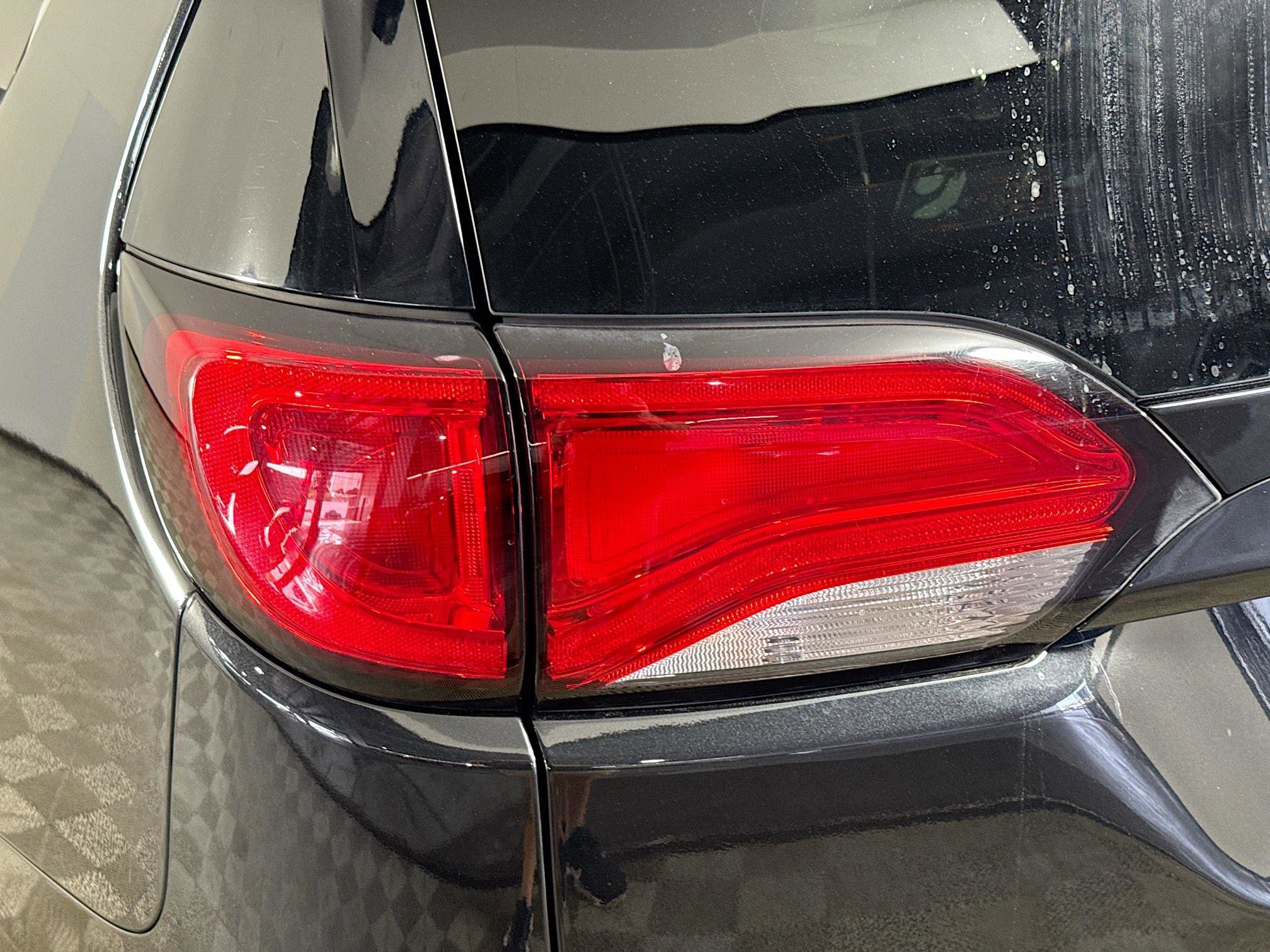 Used 2021 Chrysler Voyager L FWD image 34