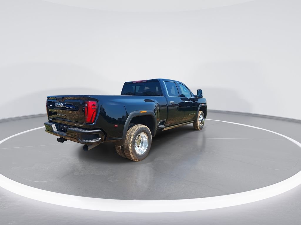 Used 2024 GMC Sierra 3500 Denali Ultimate image 8