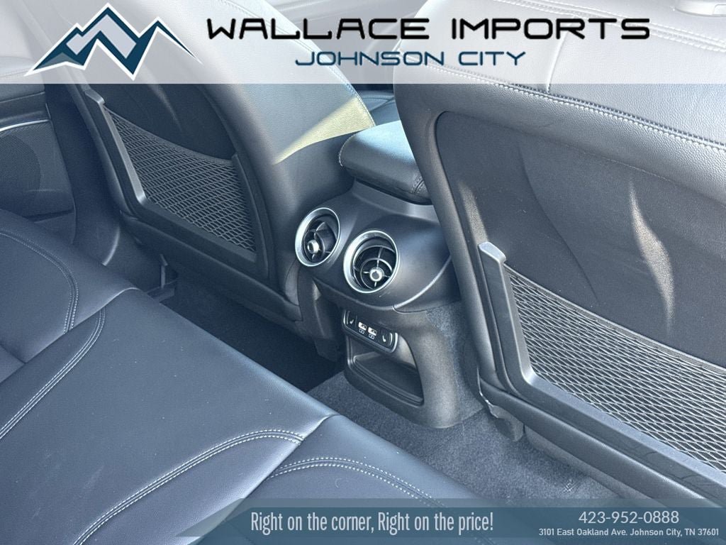 Used 2023 Alfa Romeo Stelvio Ti AWD/4WD image 43