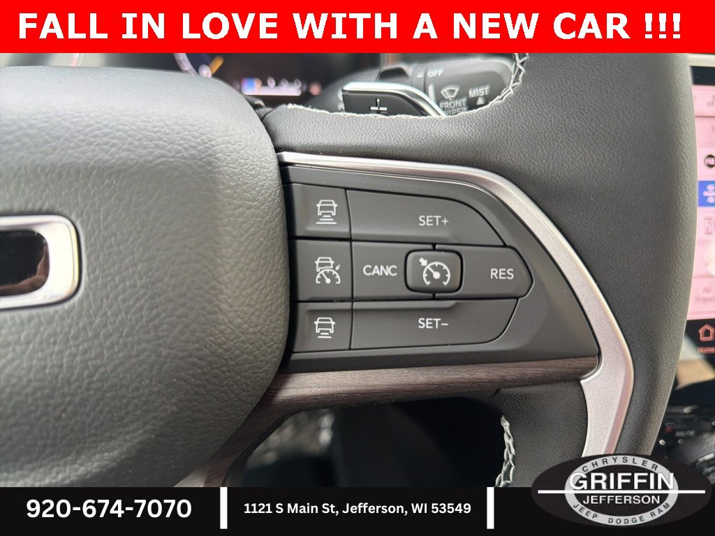 New 2025 Jeep Grand Cherokee Limited w/ Trailer Tow Package image 21