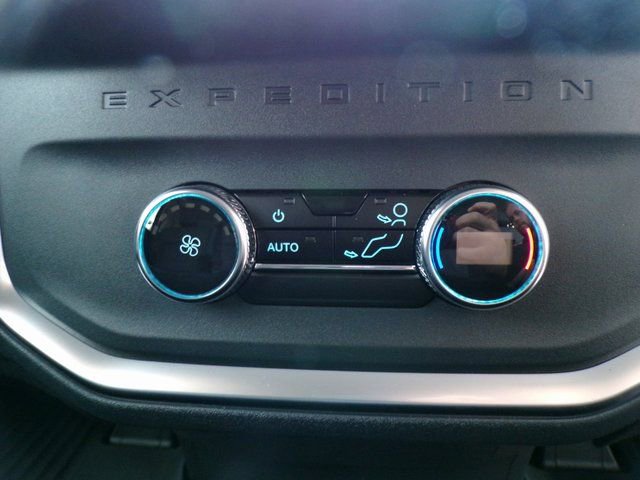 New 2025 Ford Expedition Active AWD/4WD image 15