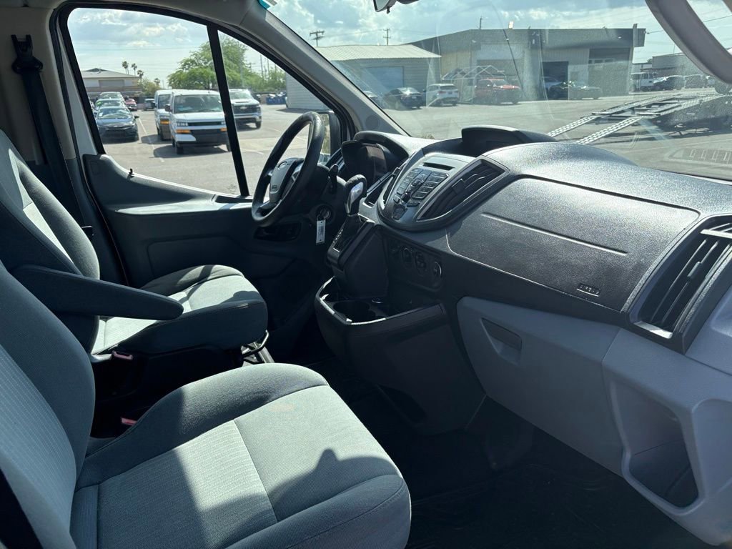 Used 2015 Ford Transit 150 XLT image 17