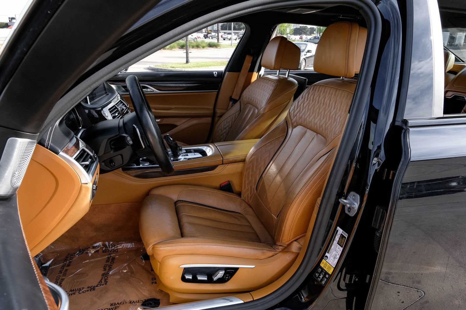 Used 2018 BMW M760i xDrive AWD/4WD image 29