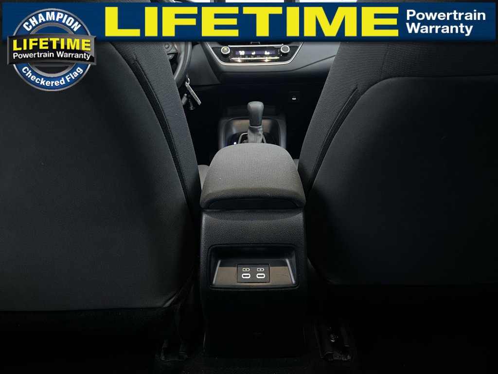 Used 2024 Toyota Corolla LE image 27