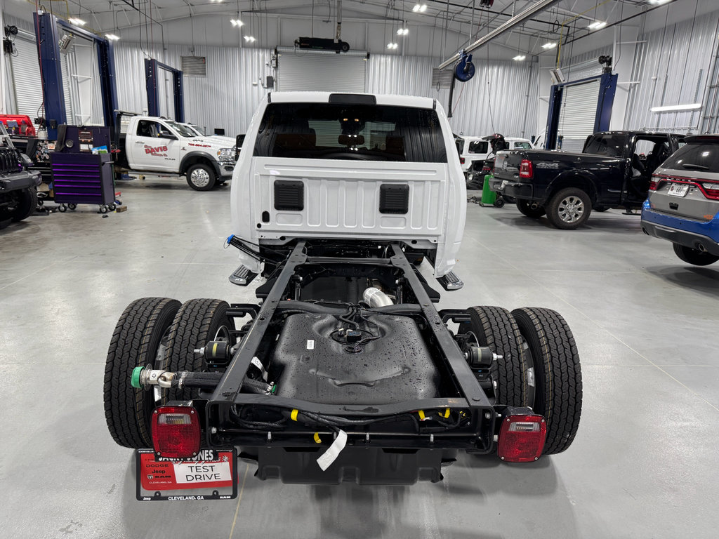 New 2025 RAM 4500 Tradesman AWD/4WD image 7