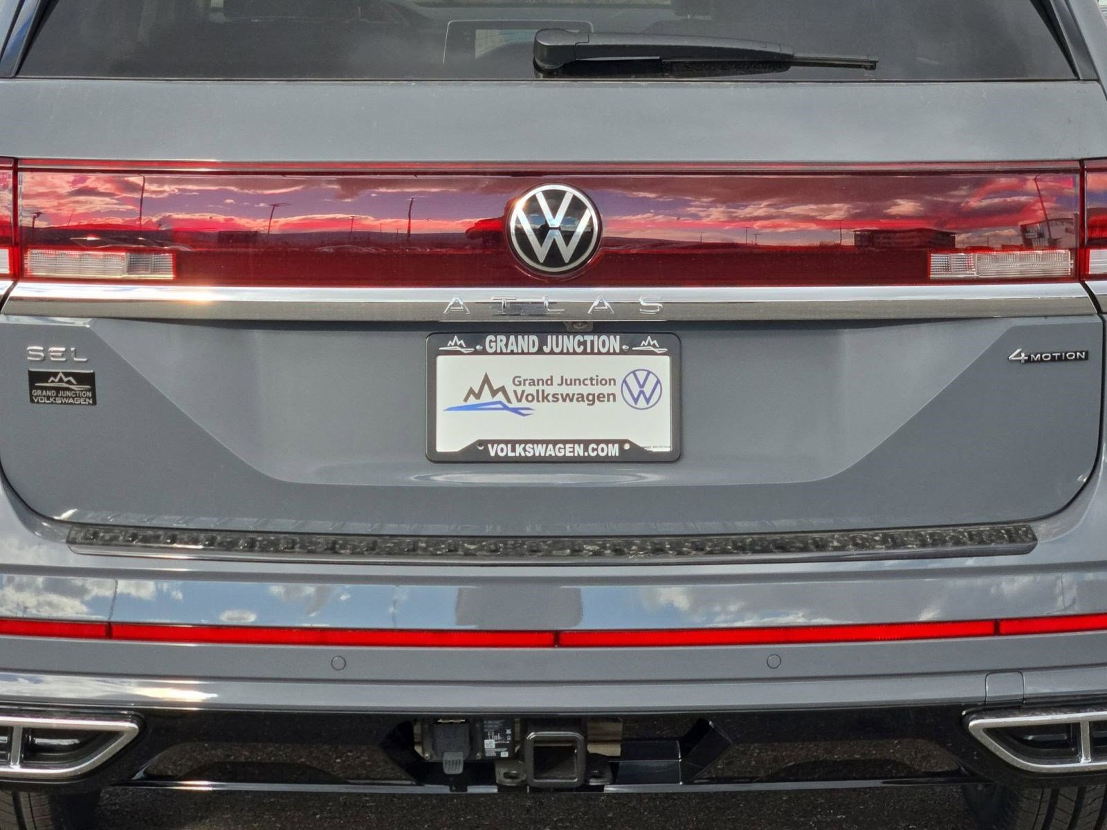 New 2026 Volkswagen Atlas SEL Premium R-Line image 18