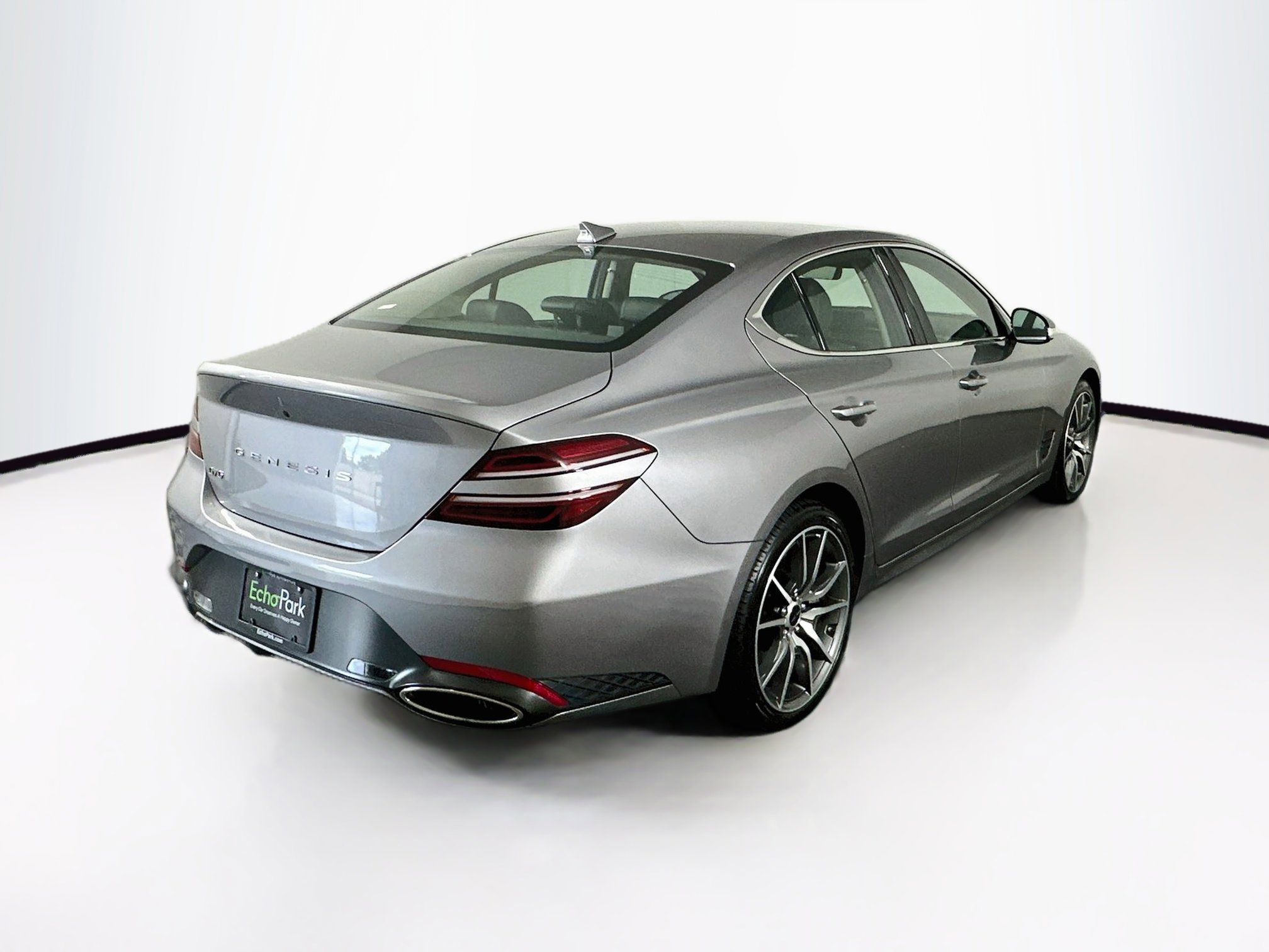 Used 2025 Genesis G70 2.5T RWD image 9