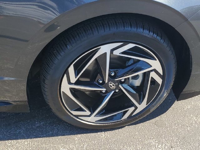 Certified 2026 Hyundai Sonata SEL FWD image 6