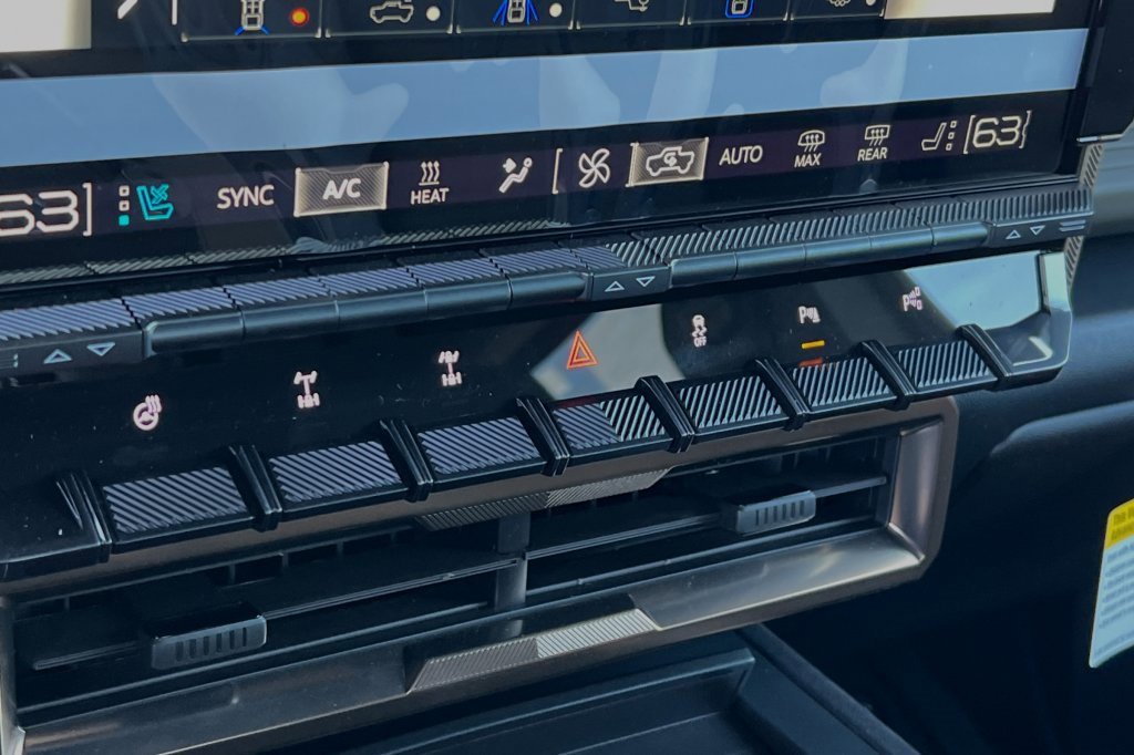 New 2025 GMC Hummer EV 3X w/ Extreme Off-Road Package image 17