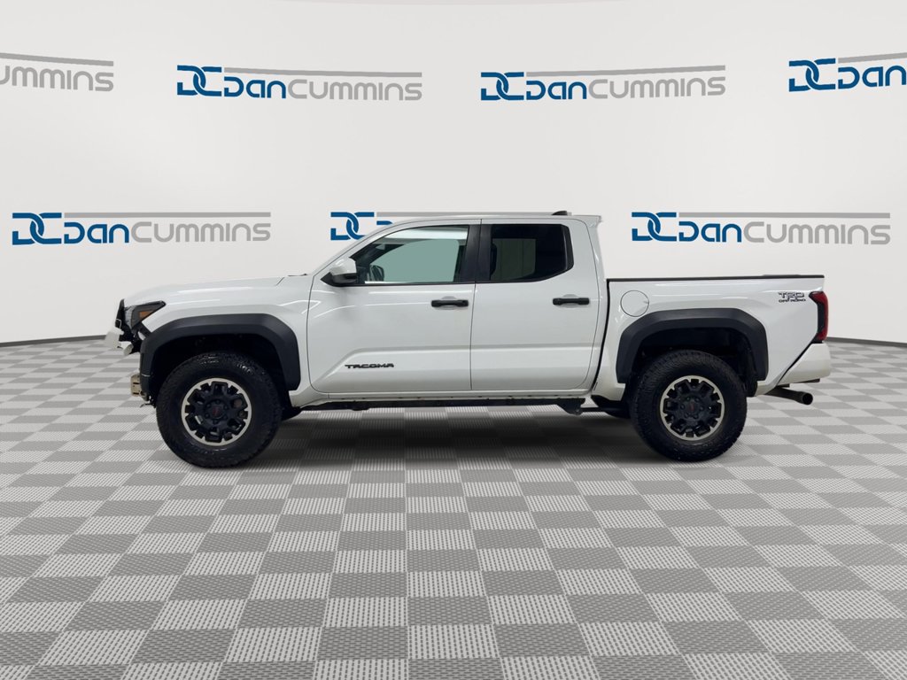 Used 2024 Toyota Tacoma TRD Off-Road AWD/4WD image 5
