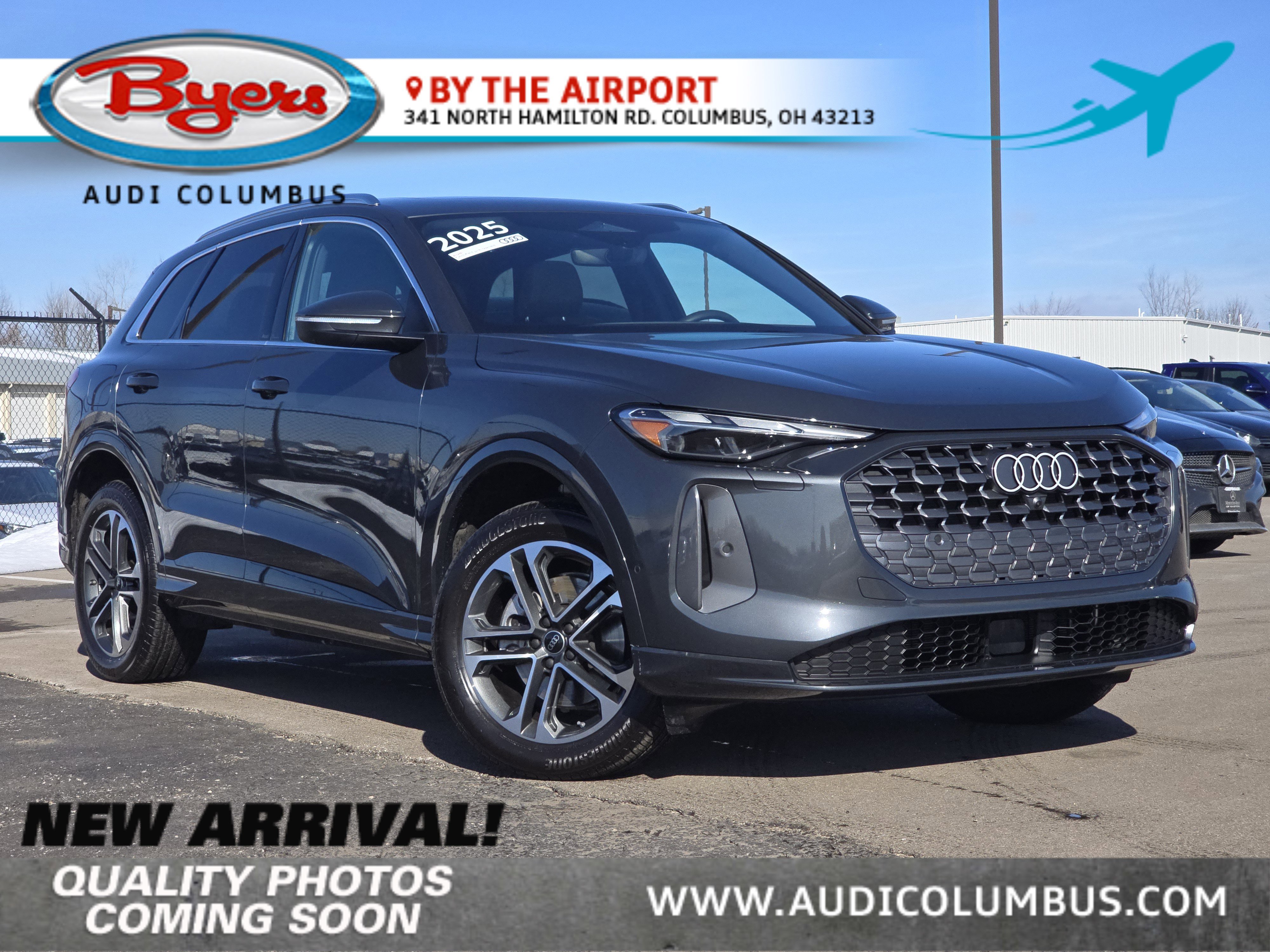 Certified 2025 Audi Q5 Premium w/ Convenience Package image 1