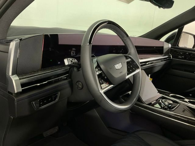 New 2025 Cadillac Escalade IQ Luxury 1 w/ Smart Trailering package image 19
