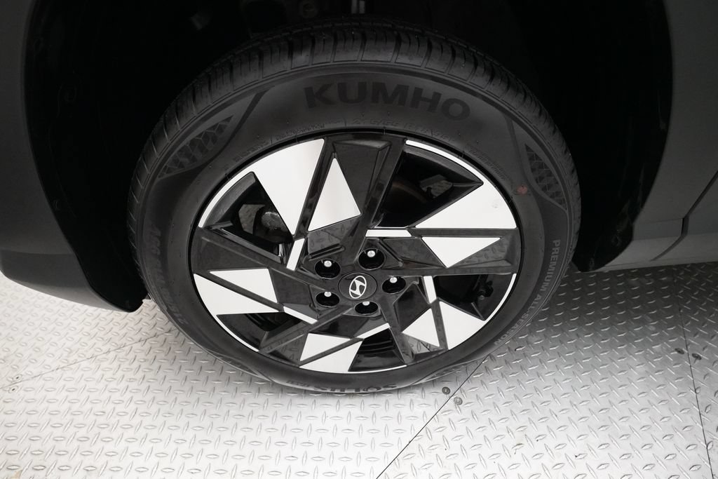 Used 2025 Hyundai Kona SEL AWD/4WD image 24