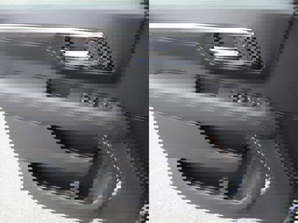 New 2025 Chevrolet Tahoe 4WD image 27