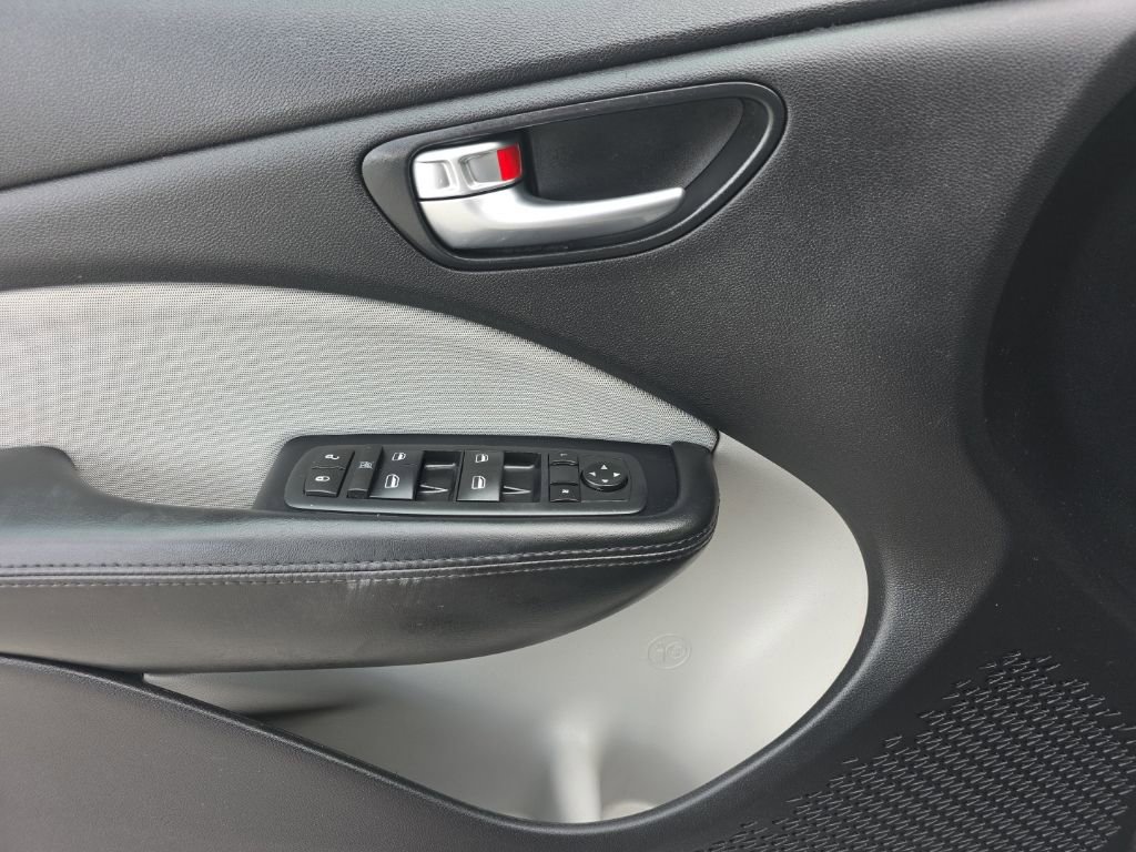 Used 2016 Dodge Dart SXT w/ Rallye Appearance Group image 15