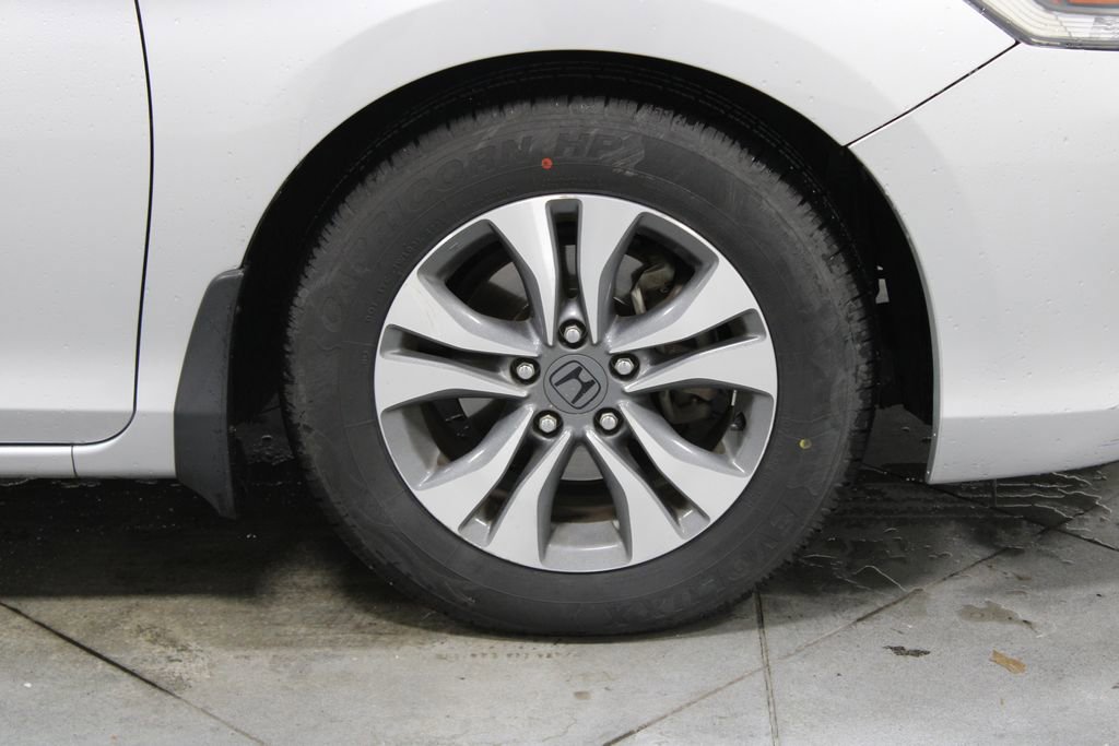 Used 2013 Honda Accord LX image 12