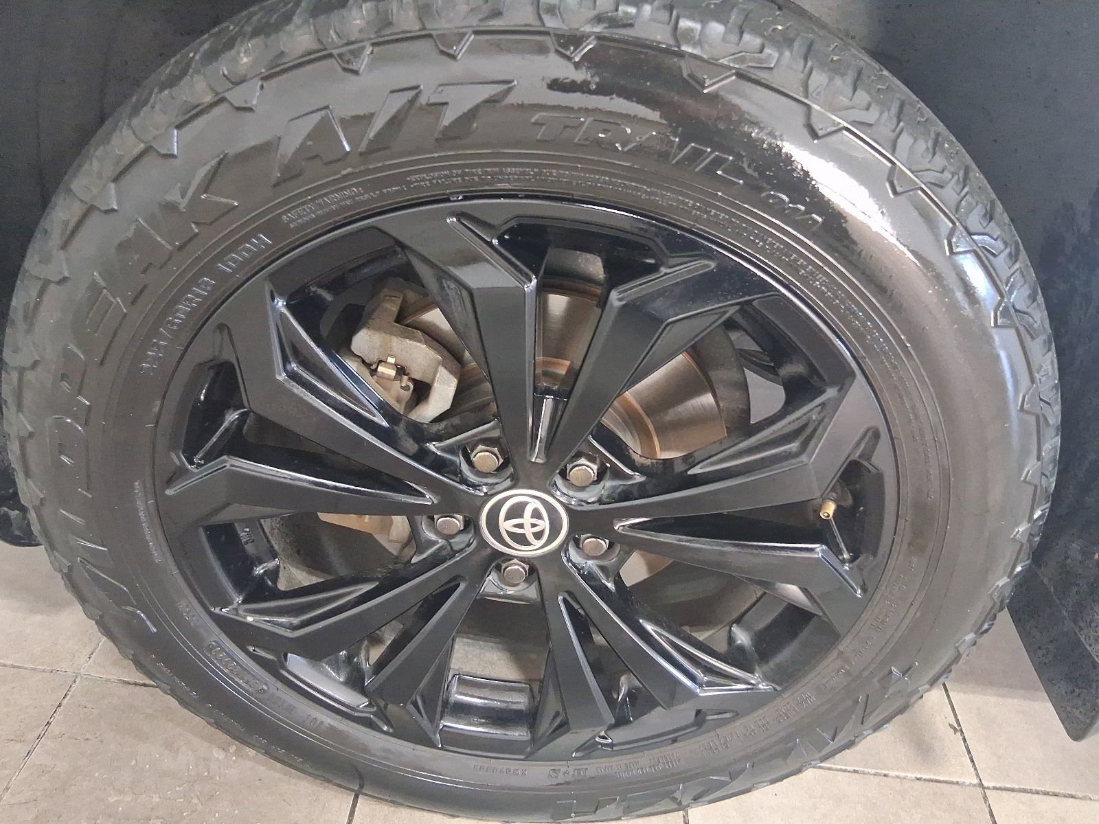 Used 2022 Toyota RAV4 SE AWD/4WD image 11