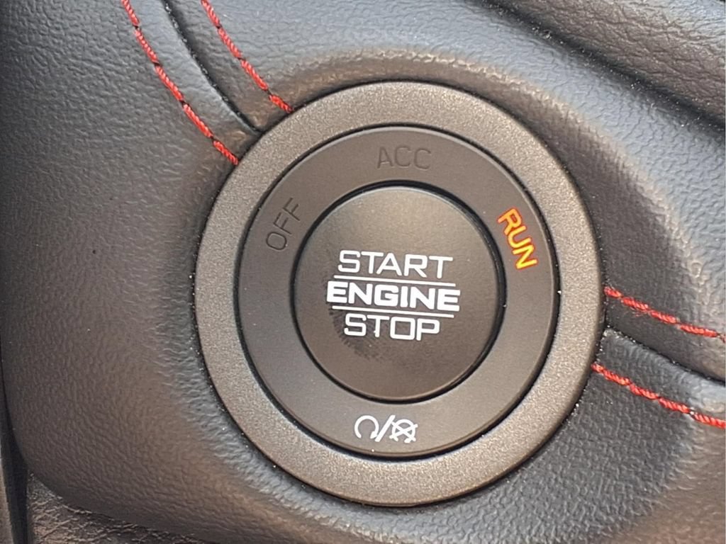 Used 2025 Dodge Durango R/T AWD/4WD image 16