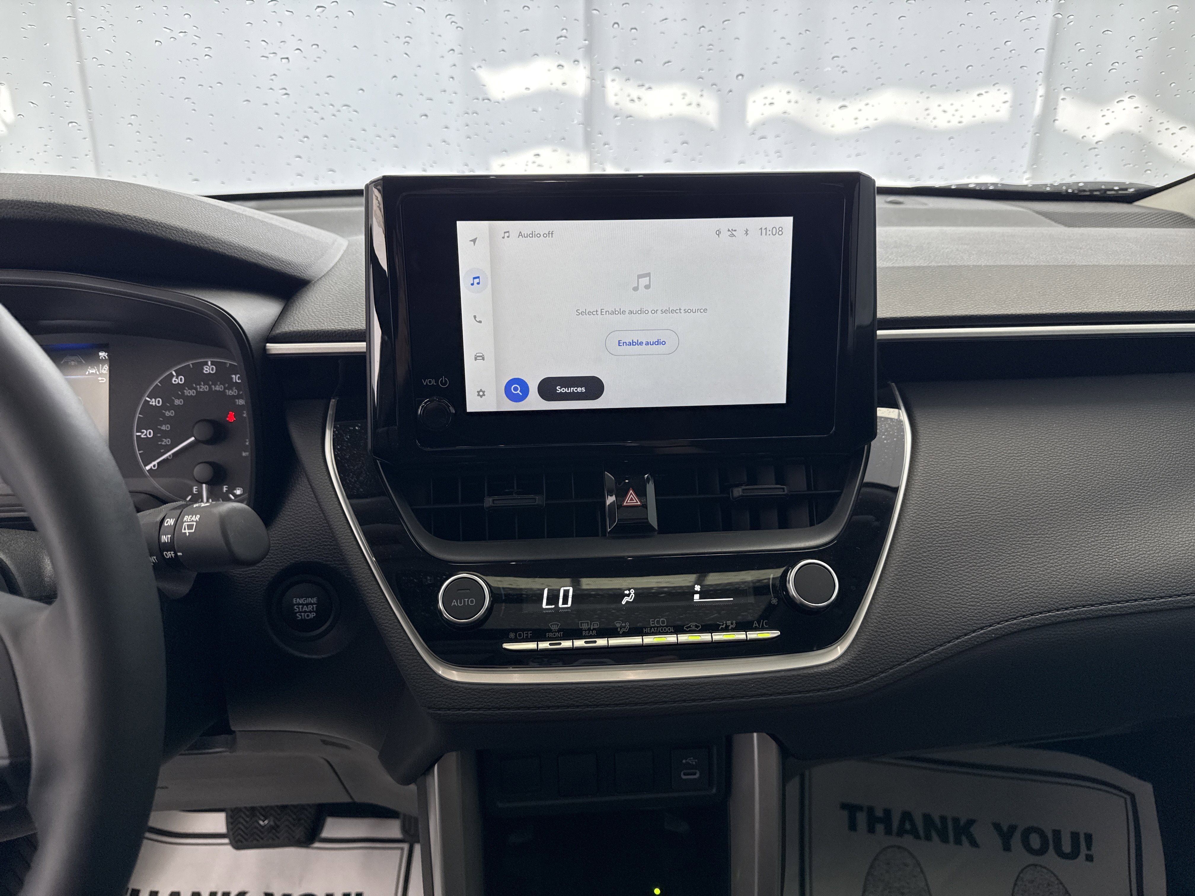 Used 2025 Toyota Corolla Cross LE image 11