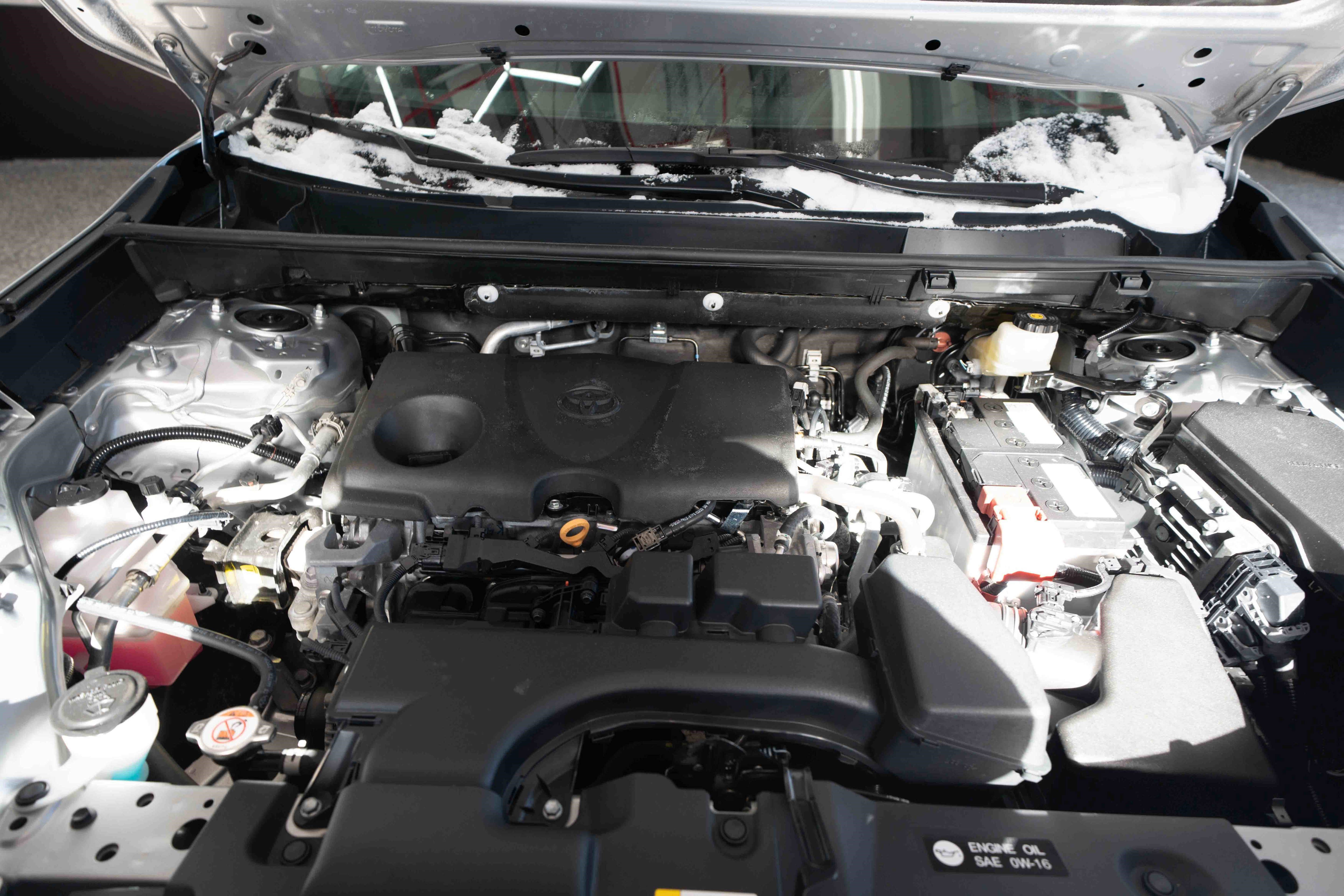 Used 2025 Toyota RAV4 XLE image 31