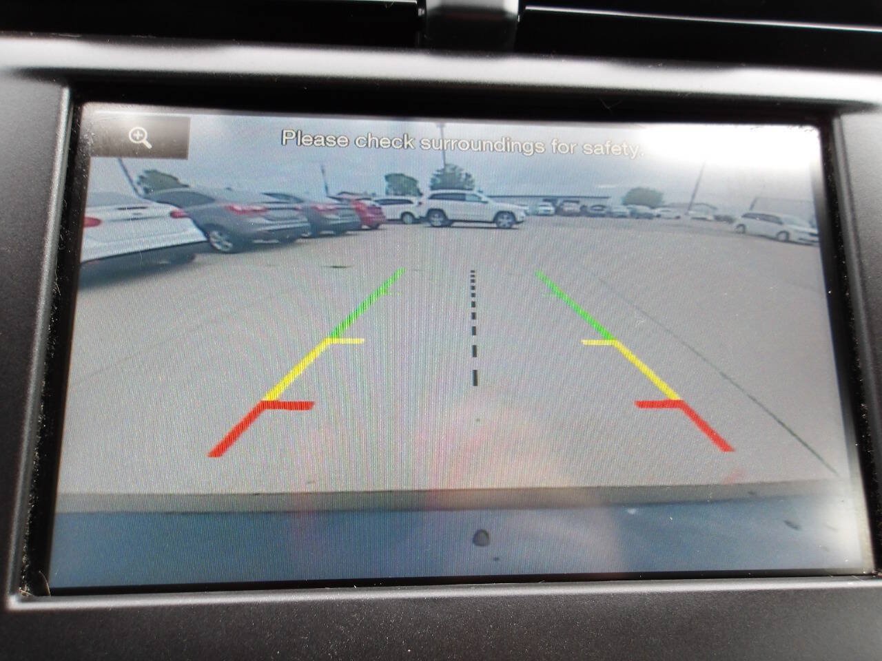 Used 2016 Ford Fusion SE FWD image 5