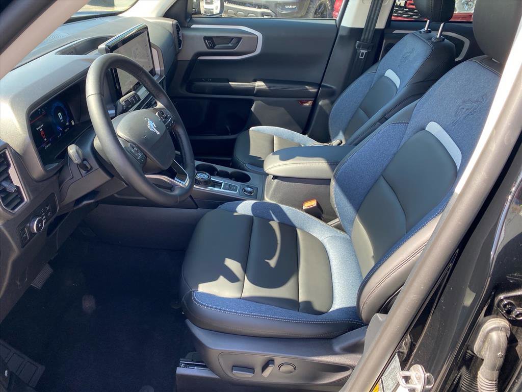 Used 2025 Ford Bronco Sport Outer Banks w/ Outer Banks Tech Package+ AWD/4WD image 9