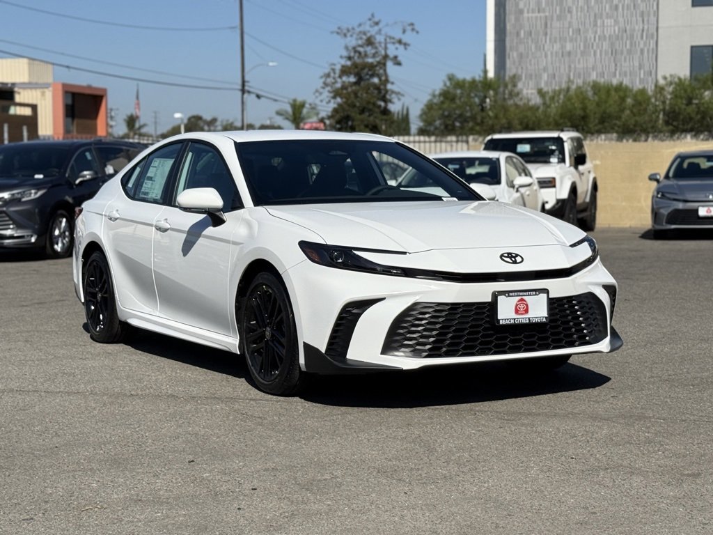 New 2026 Toyota Camry SE image 2