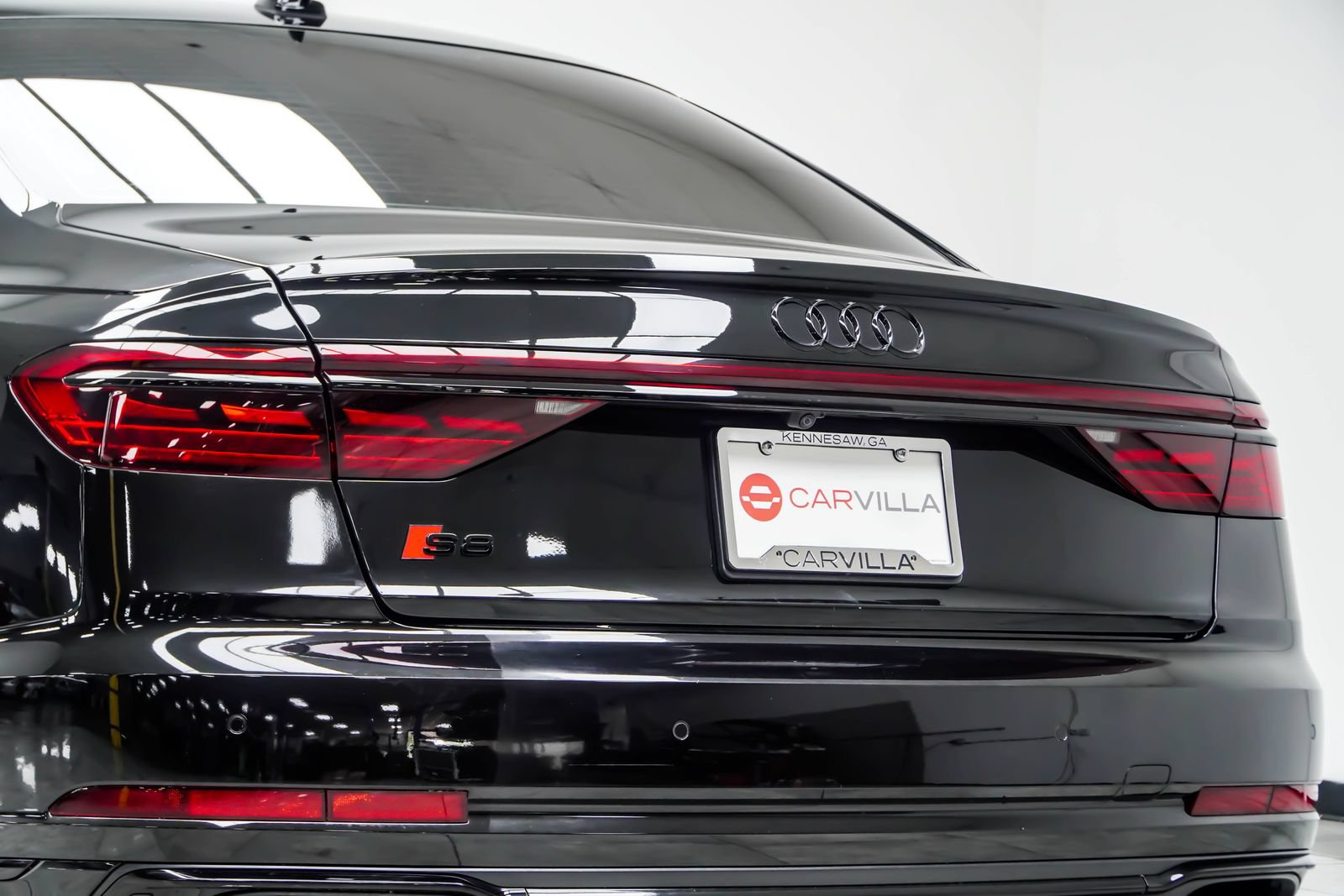 Used 2024 Audi S8 w/ S8 Comfort Plus Package AWD/4WD image 21