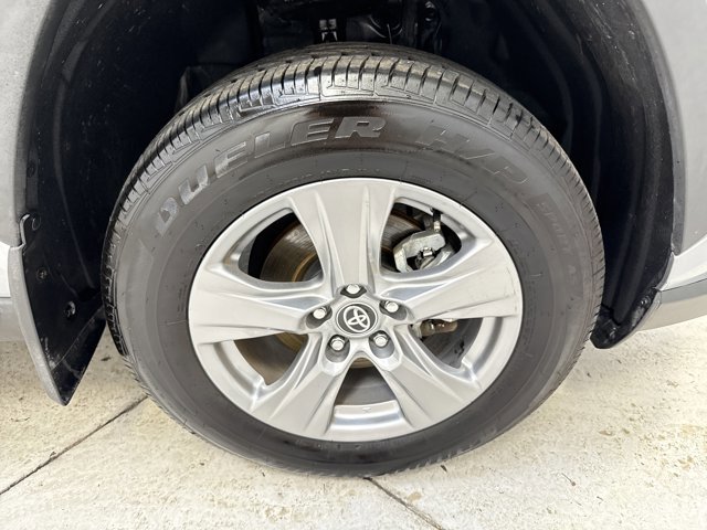 Used 2024 Toyota RAV4 XLE image 30