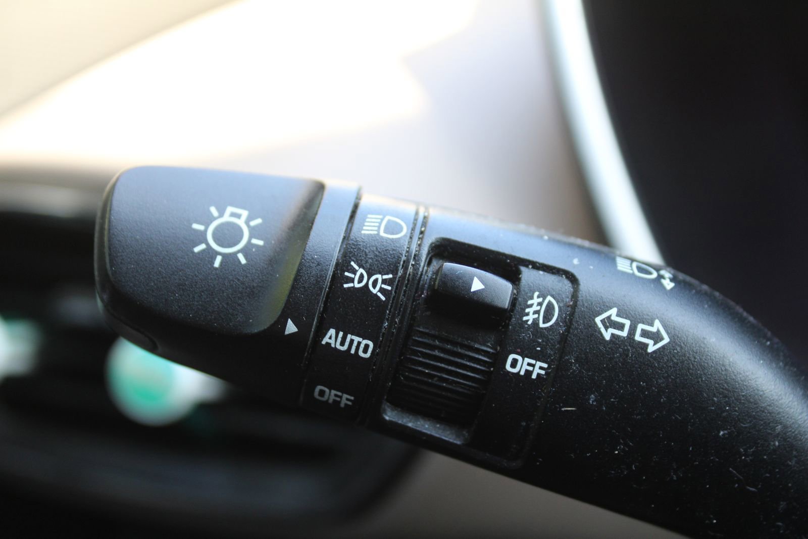 Used 2019 Hyundai Santa Fe Limited image 30