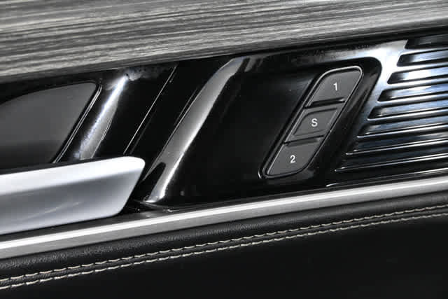 Used 2024 Jeep Wagoneer L Series II w/ Flexible Seating Group image 23