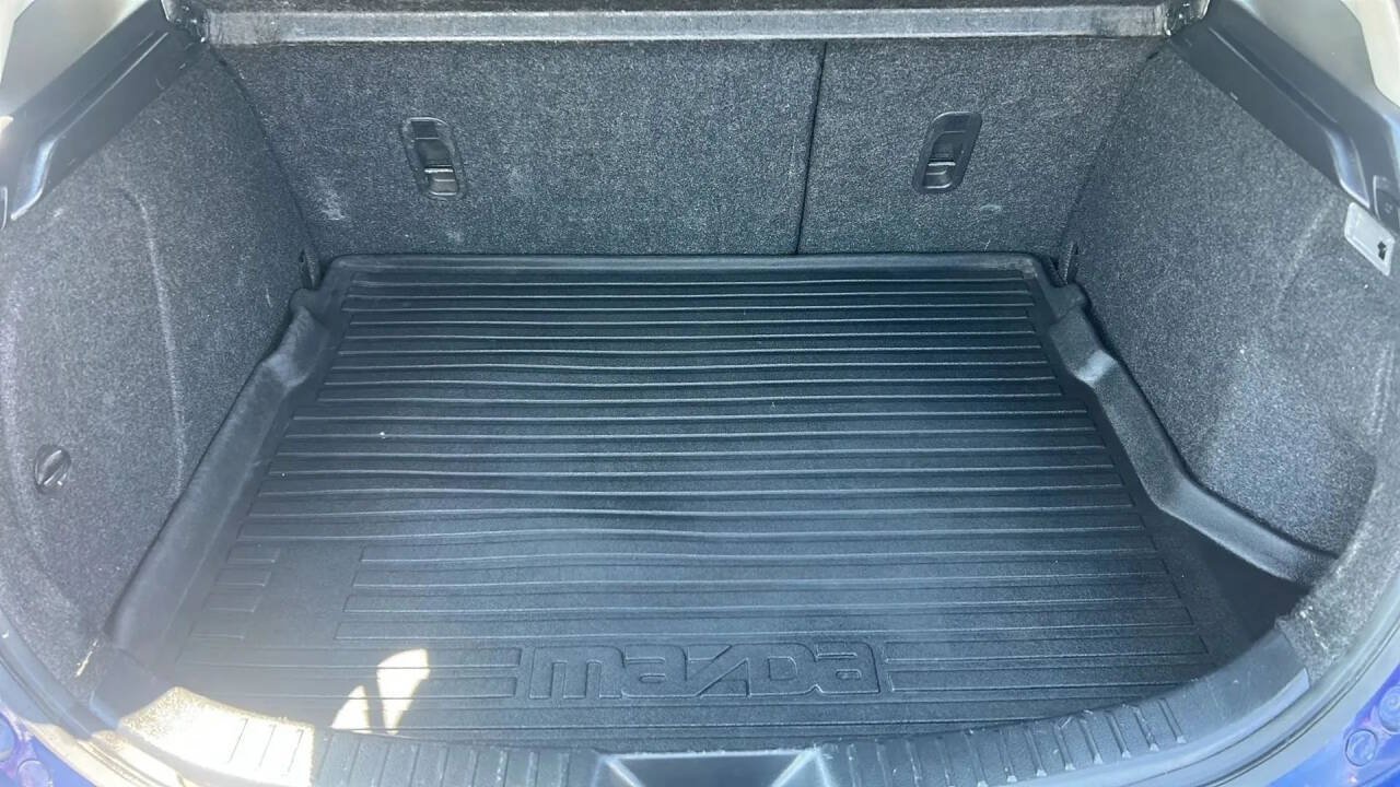 Used 2013 MAZDA MAZDA3 i Grand Touring FWD image 15